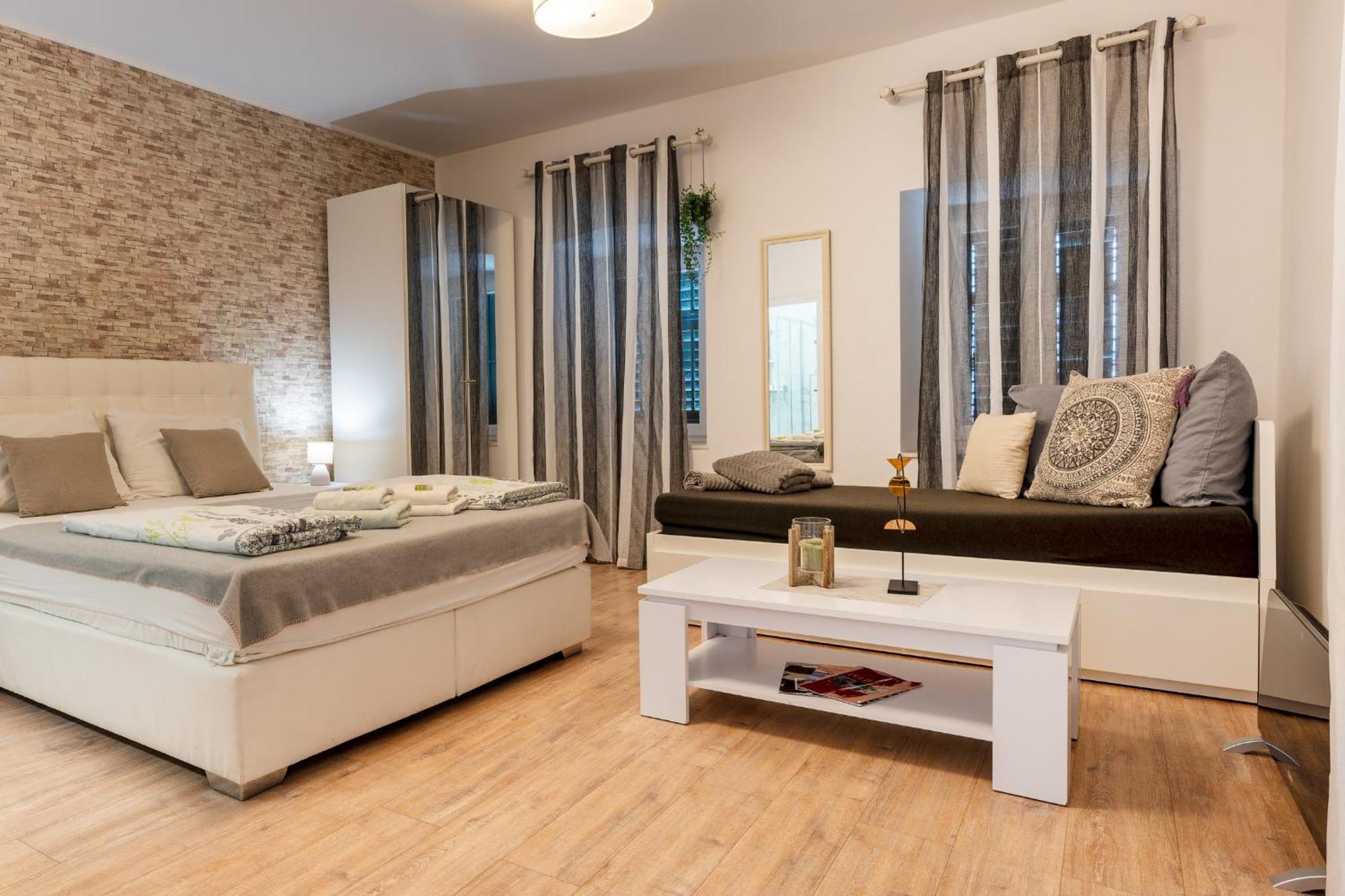 Apartments Villa Sol Стон Экстерьер фото