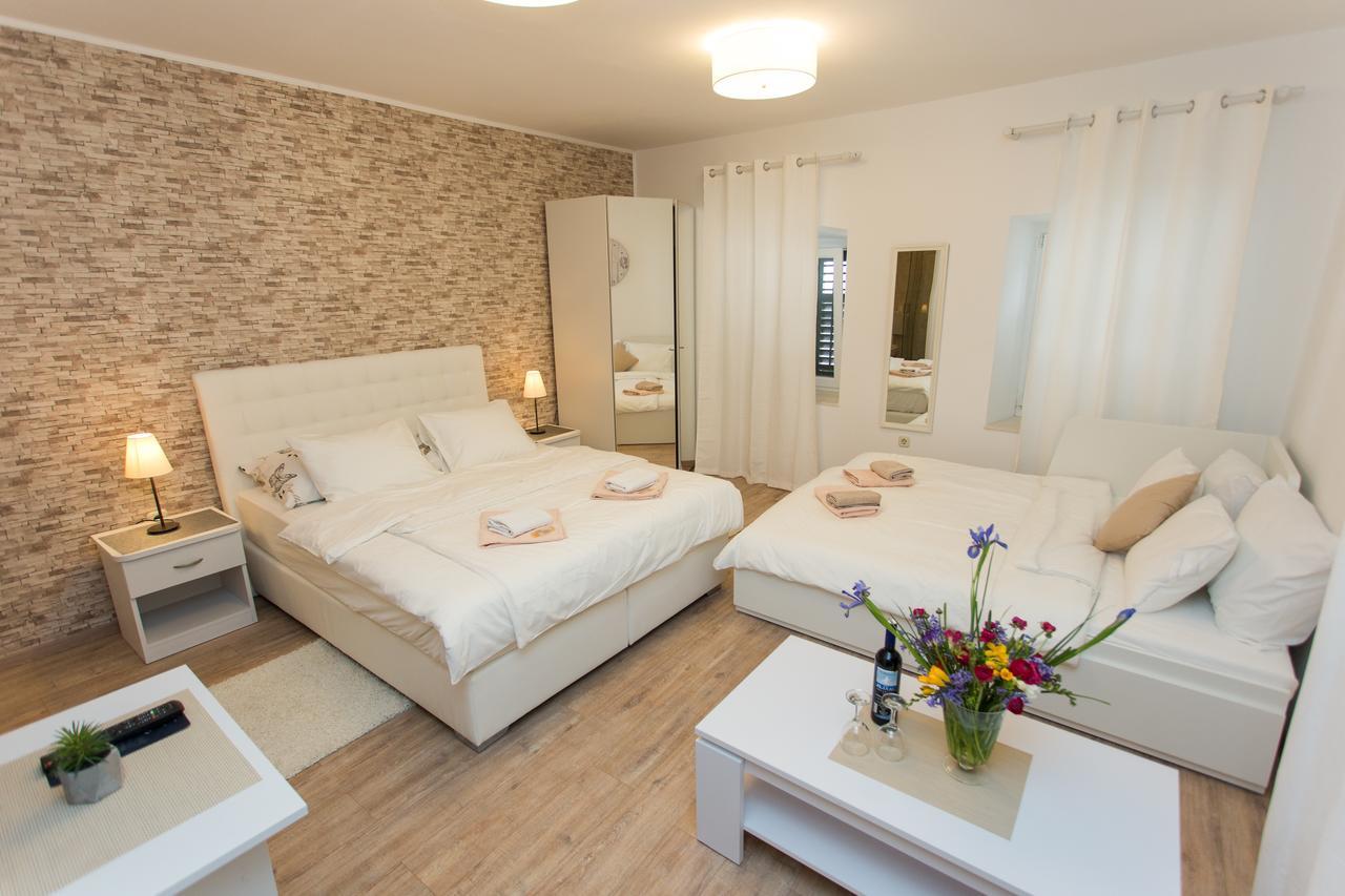 Apartments Villa Sol Стон Экстерьер фото